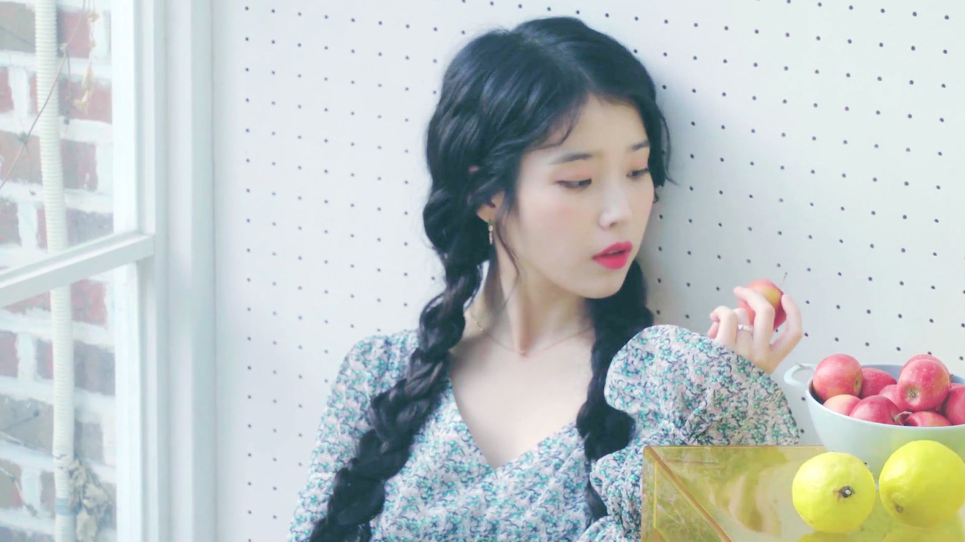 开云官方-瑞士队在巴黎奥运会比赛中展现出快速反击战术，瑞士奥运出场顺序