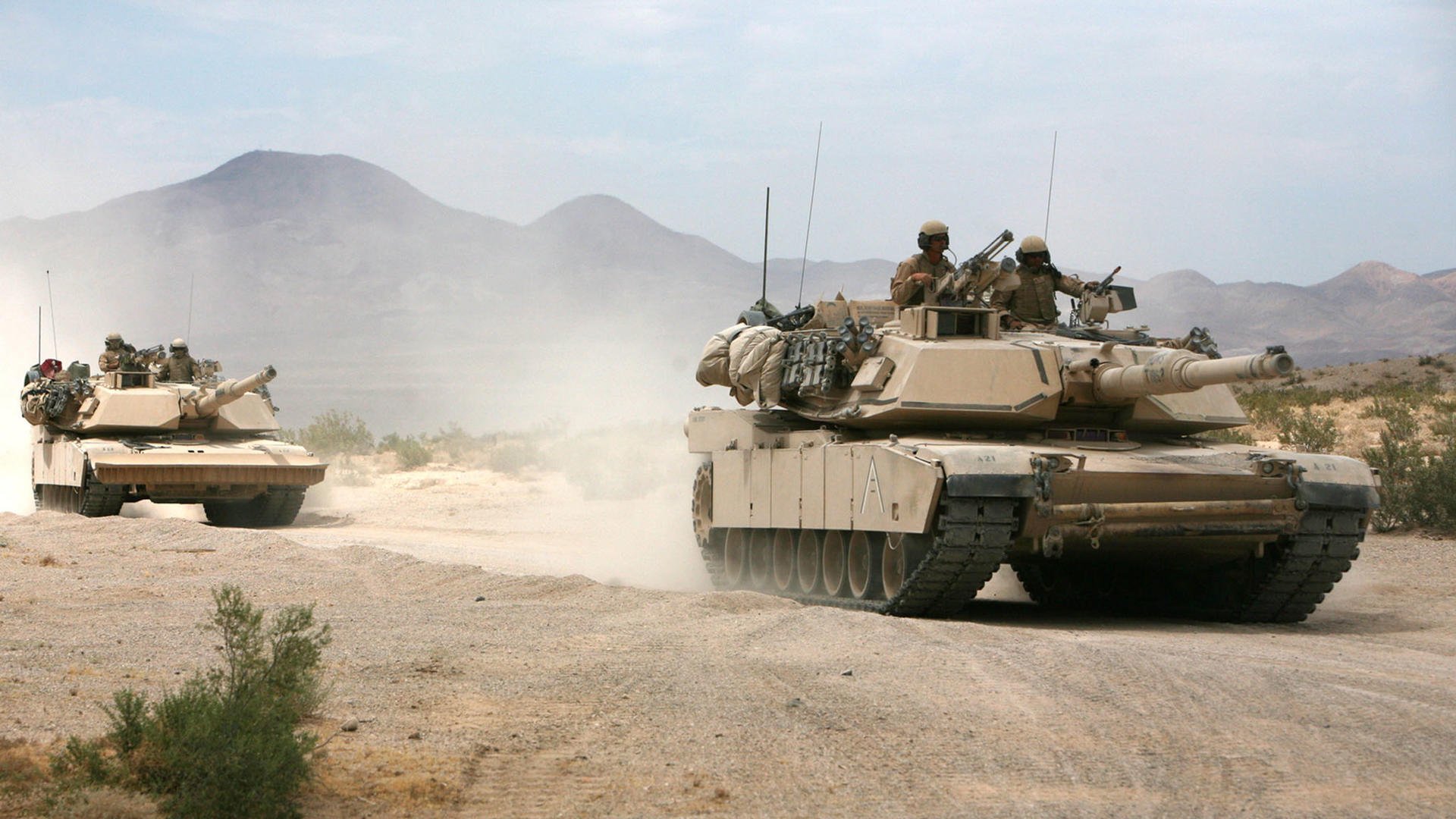 kaiyun.com-五大联赛双中锋战术是否正逐渐重回主流视野,五大联赛最强中场